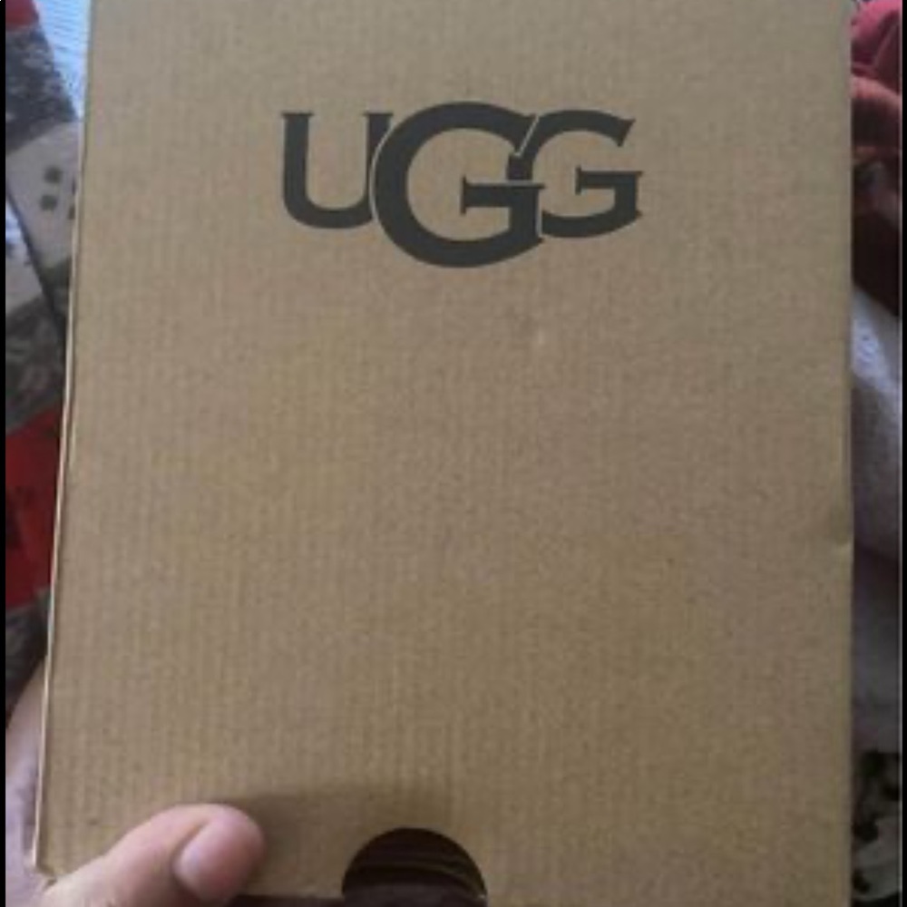 UGG Ansley Brand new